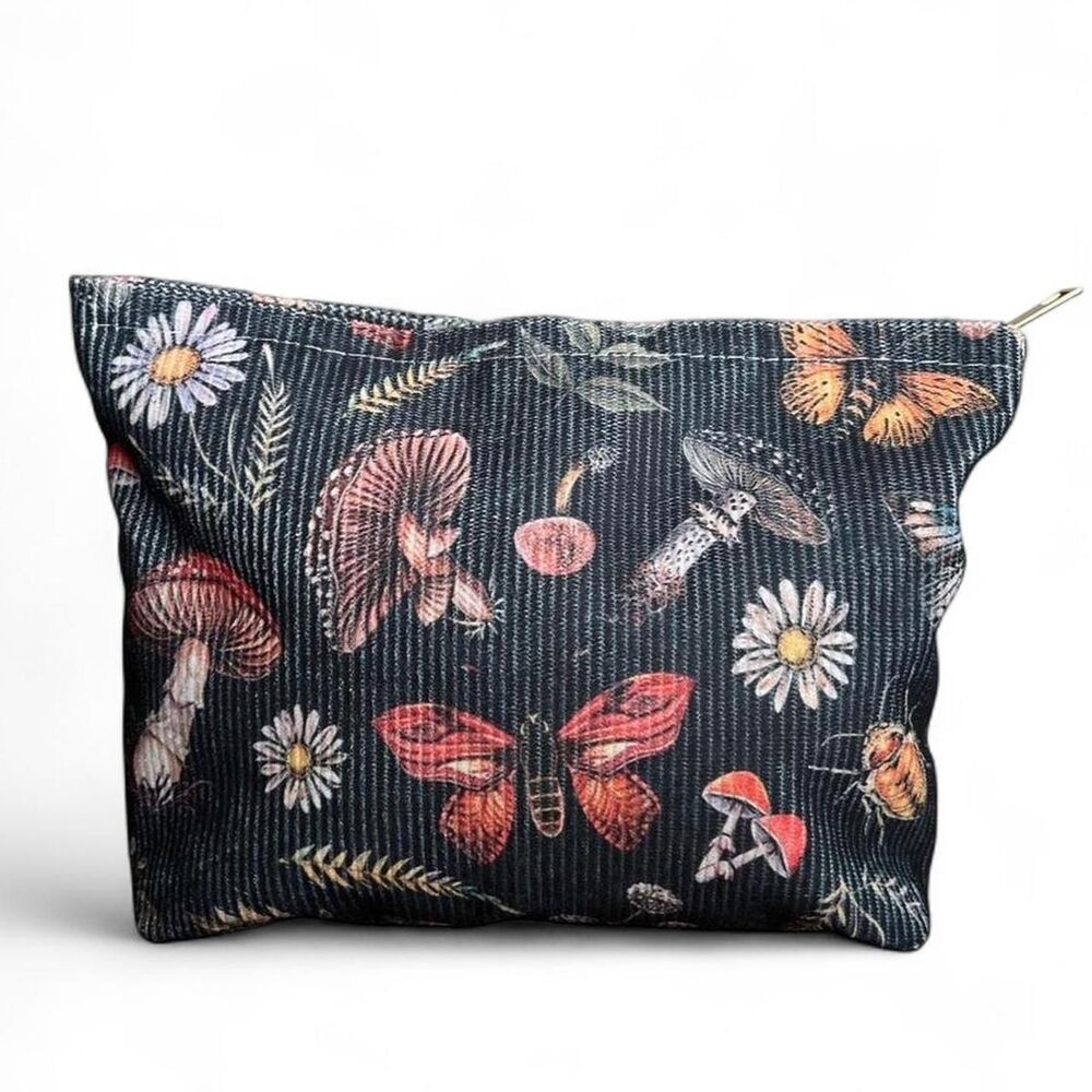 Botanical Mushroom Butterfly Zipper Organizer Nature Aesthetic Bag - Picture 3 of 4